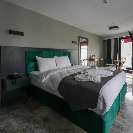 Otel Kurucesme Business