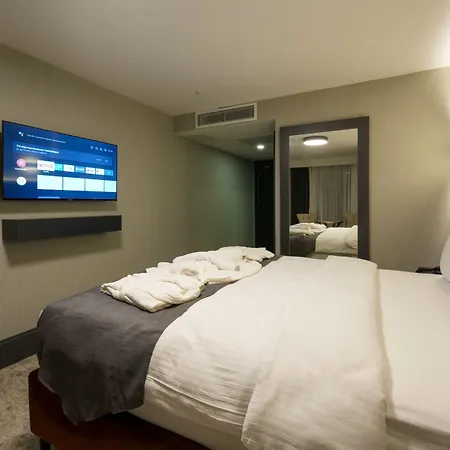 Otel Kurucesme Business