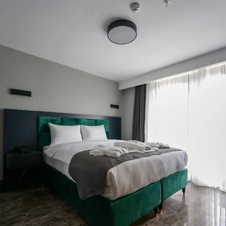 Otel Kurucesme Business