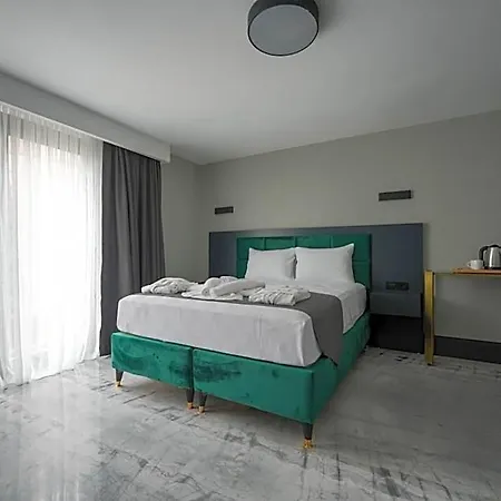 Atasehir Kurucesme Palace 4*